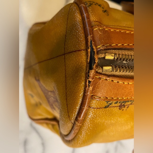 Alviero Martini Boston Bag - Picture 5 of 11